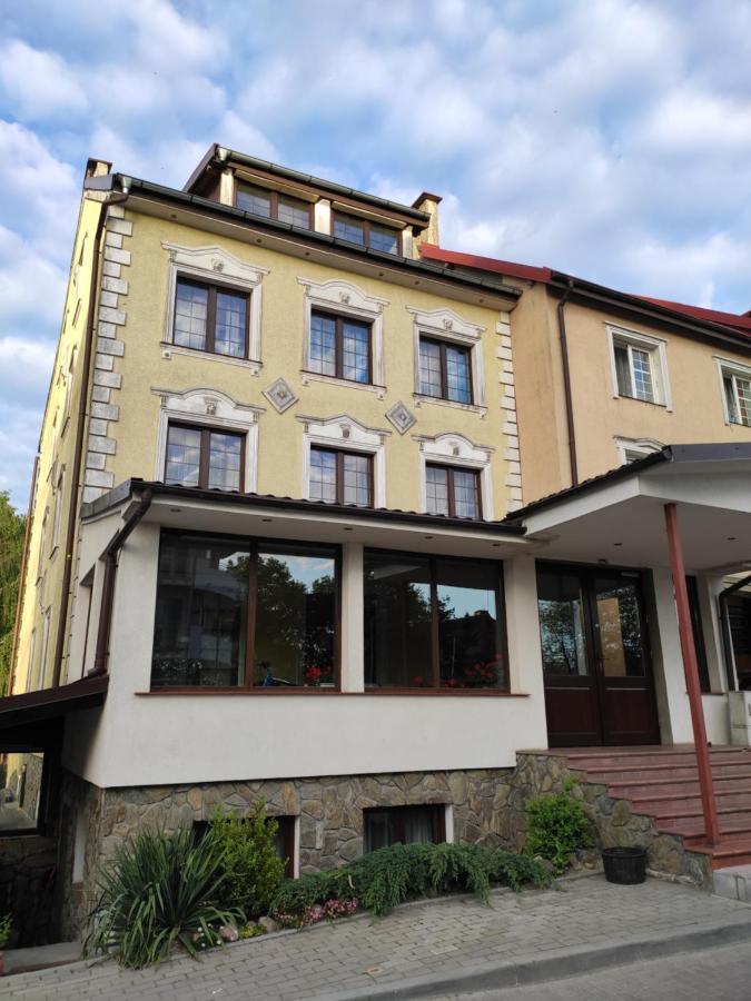 Pokoje Luiza Apartment Острода Екстериор снимка